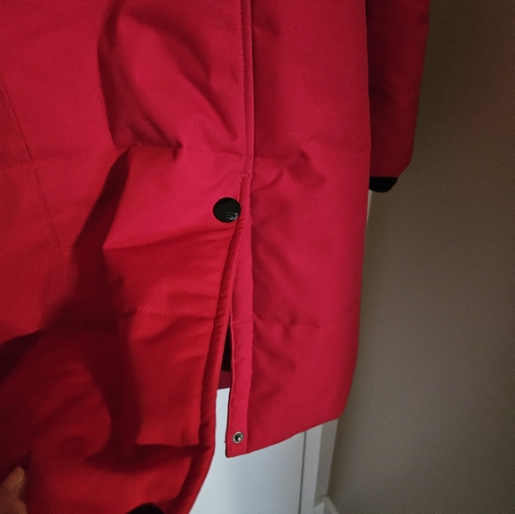 Women's Windriver T-Max Winter Parka Red - Picture 3 of 9